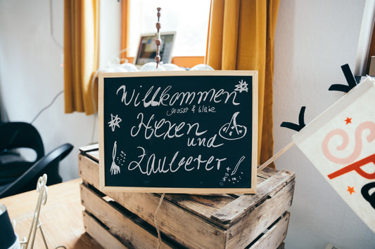 Magisches Halloween Spektakel für kleine Hexen und Zauberer